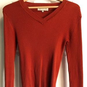 Jones of NY orange/pumpkin colored sweater -M